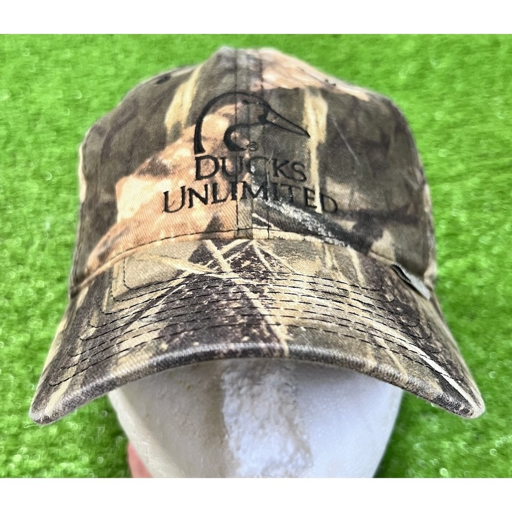 Ducks Unlimited Hat Camo Mossy Oak Cap Wetland Adjustable EUC Outdoor Caps - Picture 1 of 7